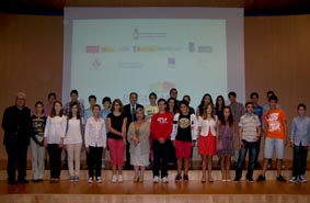 Grupo de jóvenes participantes en el nuevo curso ESTALMAT.